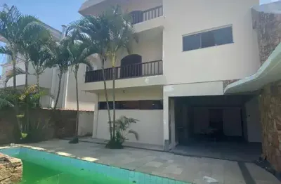 Casa em condomínio fechado com 4 quartos para alugar na avenida yojiro takaoka, alphaville, santana de parnaíba, 500 m2 por r$ 19.000