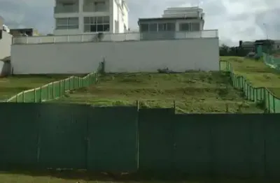Terreno em condomínio fechado à venda na alameda das aroeiras, 101, alphaville, santana de parnaíba por r$ 1.600.000