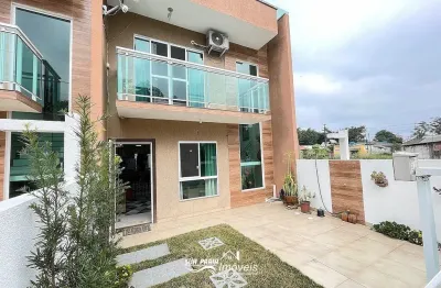 Sobrado mobiliado em Praia de Leste próximo a policlínica, porteira fechada.