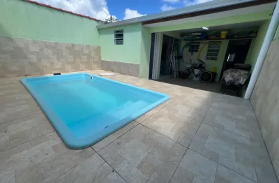 Casa com Piscina e 03 quartos na praia Jardim Canadá - Pontal do Paraná (PR) Casa, 3 dormitórios com 77,04 m² de área total, 1 vaga de garagem, para venda. Jardim Canadá, Pontal do Paraná (PR)