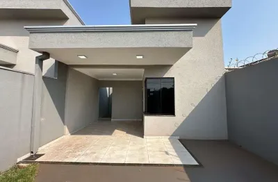 Casa com 2 quartos, área gourmet, 82m² área construída, r$320.000,00