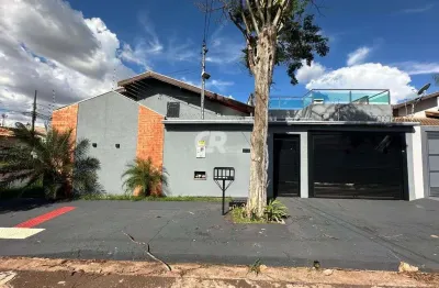 Casa para locação no bairro rita vieira 1 com 3 quartos, piscina e  fotovoltaica