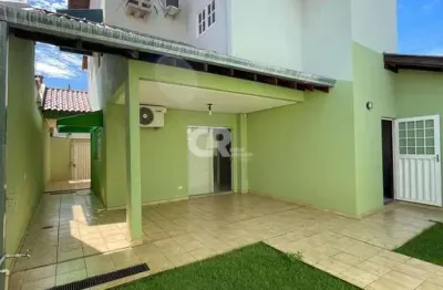 Sobrado à venda com 3 suítes, 4 vagas e 130m² de área gourmet por r$ 1.800.000