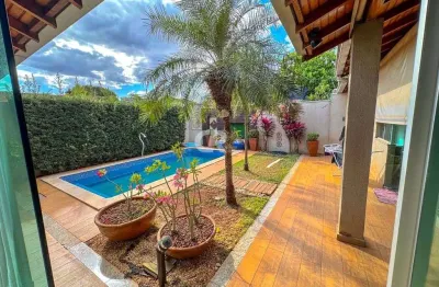 Casa completa com móveis planejados e piscina – vila eliane 750 mil