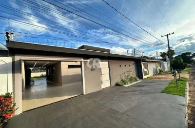 Casa alto padrão com móveis planejados e ar-condicionado em todos os ambientes