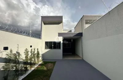 Casa no Jardim São Conrado - 3 Quartos - Cozinha Planejada - R$365.000,00