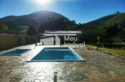 Chácara plana de 5.000 m² em monteiro lobato com rio e 5 dormitórios