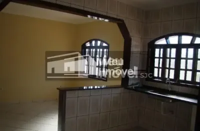 Vende-se casa jd. pararangaba com 190 de area construida e 250 m² de terreno -são duas casas no terreno ,