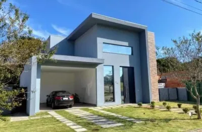 Linda casa alto  padrão com 358m² de construção-1000m²de terreno-4 suites cond. residencial santa barbara