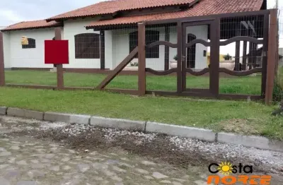 Casa com 2 quartos à venda na Zona Nova, Tramandaí 
