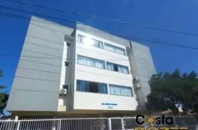 Apartamento no centro de tramandaí com elevador e box