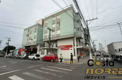 Apartamento mobiliado e com elevador no centro de tramandaí