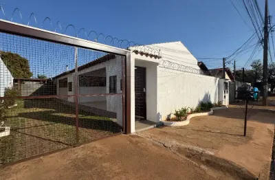 Casa em condomínio aconchegante e espacosa prox. a lagoa itatiaia.