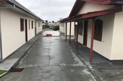 Casa comercial com 2 salas à venda na Rua Chile, 120, Rio Verde, Colombo