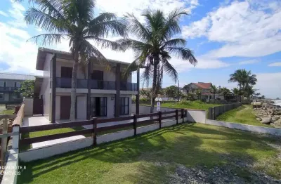 Excelente sobrado de frente para o mar, a venda no bal.cambiju - itapoá sc