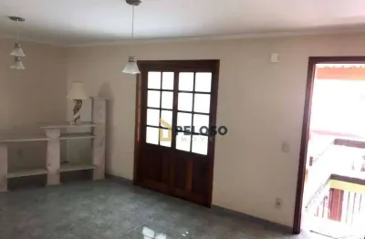 Sobrado à venda | 229m² | 4 dormitórios | varanda | 2 vagas | cachoerinha - são paulo/sp