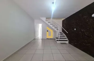 Sobrado à venda | 150m² | 2 dormitórios amplos | edícula | 2 banheiros | 1 vaga | água fria/sp.