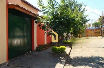 Ampla Casa Térrea Comercial com 280m² | 10 ambientes | 6 banheiros | 2 vagas | Água Fria | São Paulo/SP