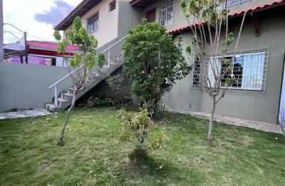 Casa com 3 quartos para alugar na Rua Alberico Flores Bueno, 1852, Bairro Alto, Curitiba