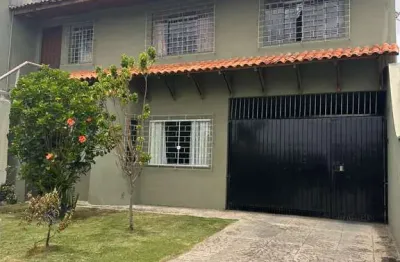 Casa com 3 quartos para alugar na Rua Alberico Flores Bueno, 1852, Bairro Alto, Curitiba