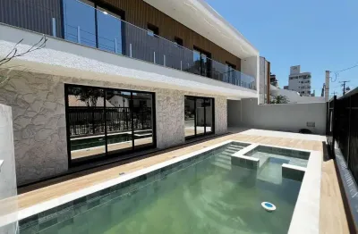 Casa para venda em guaratuba, centro, 4 dormitórios, 4 suítes, 1 banheiro, 3 vagas