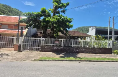 Casa para venda em guaratuba, centro, 4 dormitórios, 1 suíte, 3 banheiros, 2 vagas