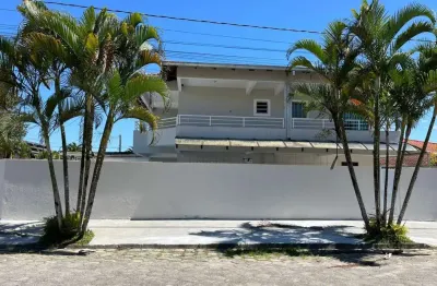 Aluguel por diária para temporada em guaratuba, centro, 4 dormitórios, 4 suítes, 2 vagas