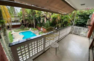Guarujá praia da enseada 3 dormitórios 137,74m² 1 vaga piscina sacada ampla área verde