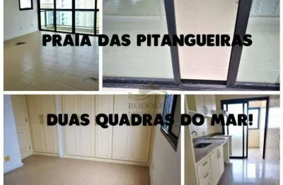 Guarujá praia das pitangueiras, duas  quadras do mar! 3  dormitórios + dependência de empregada, 2 vagas de garagem!