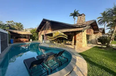 Guarujá-SP Praia da Enseada Casa em Condomínio Fechado 5 Suítes Piscina Varanda Gourmet