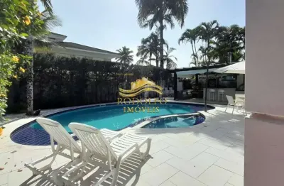 Guarujá-SP Praia da Enseada Casa 5 Suítes 400m² 4 Vagas Piscina Varanda Gourmet Paisagismo