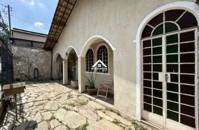Casa com 4 quartos à venda no alípio de melo, belo horizonte  por r$ 895.000