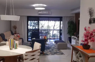 Original 4 suítes convertido para 3 suítes - varandão, 3 vagas. 206m2