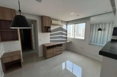 Apartamento REFORMADO com 42 m2 de Área útil com excelente localização.