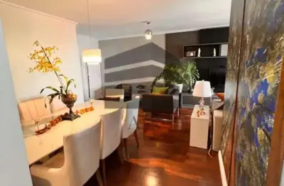 Apartamento com 134 m² sendo 4 dormitórios 1 suíte com closet, banheira e sacada