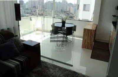 Cobertura duplex de 110m2 com ótima localização, próxima aos principais comércio