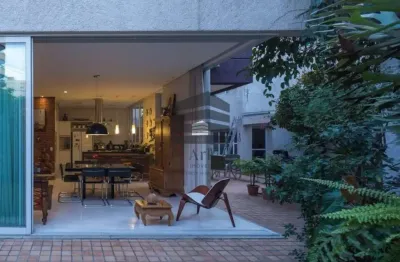 Casa para venda com 3 dormitórios na Vila Mariana próx ao Metrô!