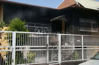 Sobrado para venda de 240m² com 4 dormitórios na Vila Mariana