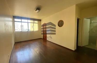 Apartamento de 2 quartos a venda pertinho da Faculdade de Belas Artes.