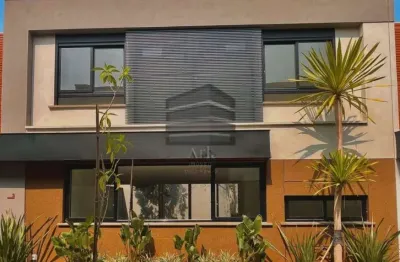 Sobrado com 4 suítes e piscina à venda, Santo Amaro, São Paulo - SP