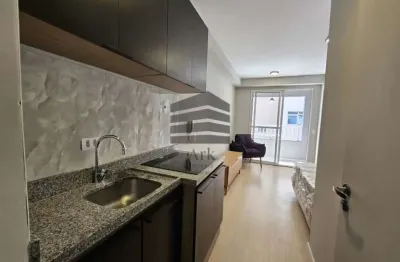 Studio para locação com 22m2, semi mobiliado com sacada, na Vila Mariana - São Paulo