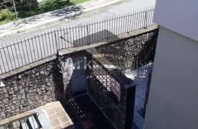 Sobrado à venda, Jardim da Glória, Belíssima casa com jardim na entrada.