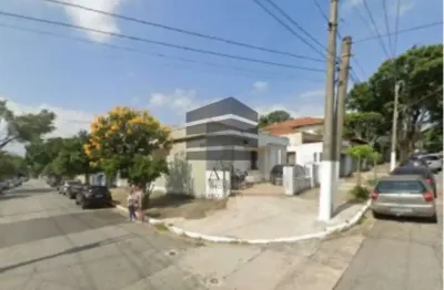 Casa de esquina com amplo terreno no bairro do Ipiranga Excelente oportunidade!