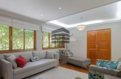 Casa para locação com 180m² - 4 dorm. 2 suítes, 3 vagas na Aclimação