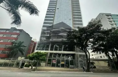 Sala comercial com 2 vagas de garagem, contrapiso, próximo metrô, sala de convenção par 90 pessoas.