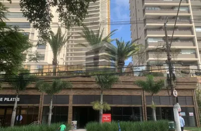 Loja comercial com 300m, ótima localização com vista para frente da Rua Vergueiro- São Paulo- SP
