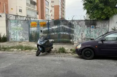 Terreno comercial para alugar na Rua Assungui, Vila Gumercindo, São Paulo