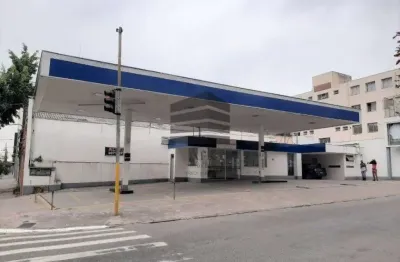 Esquina com a rua anhaia; próximo a avenida rio branco; a 20 min da estação da luz e estação tiraden