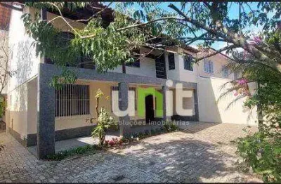 Casa com 5 dormitórios à venda, 340 m² por r$ 885.000,00 - maravista - niterói/rj