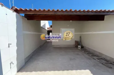 Oportunidade no litoral! casa com piscina e suíte em mongaguá